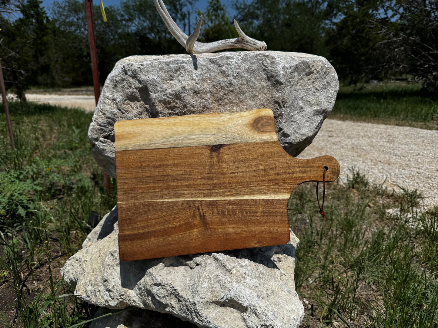 Engraveable Acacia Charcuterie Board