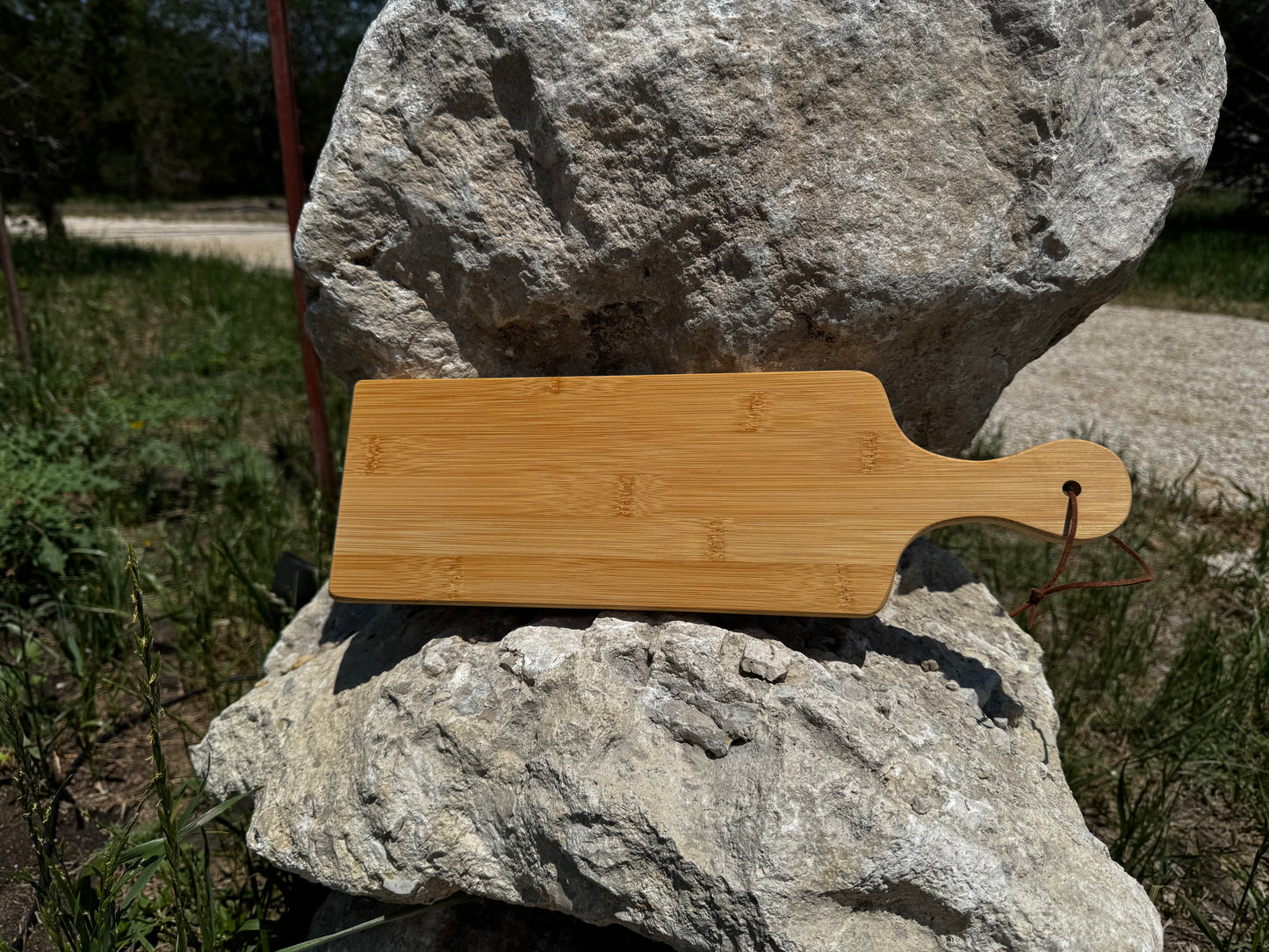 Engraveable Bamboo Charcuterie Board Paddle Style Handle