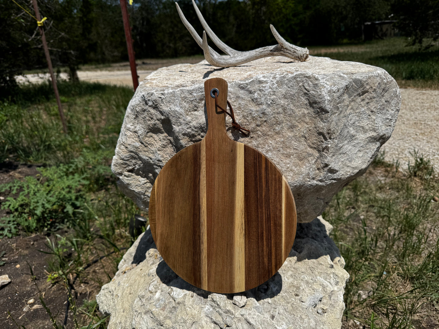 Engraveable Round Acacia Charcuterie Board