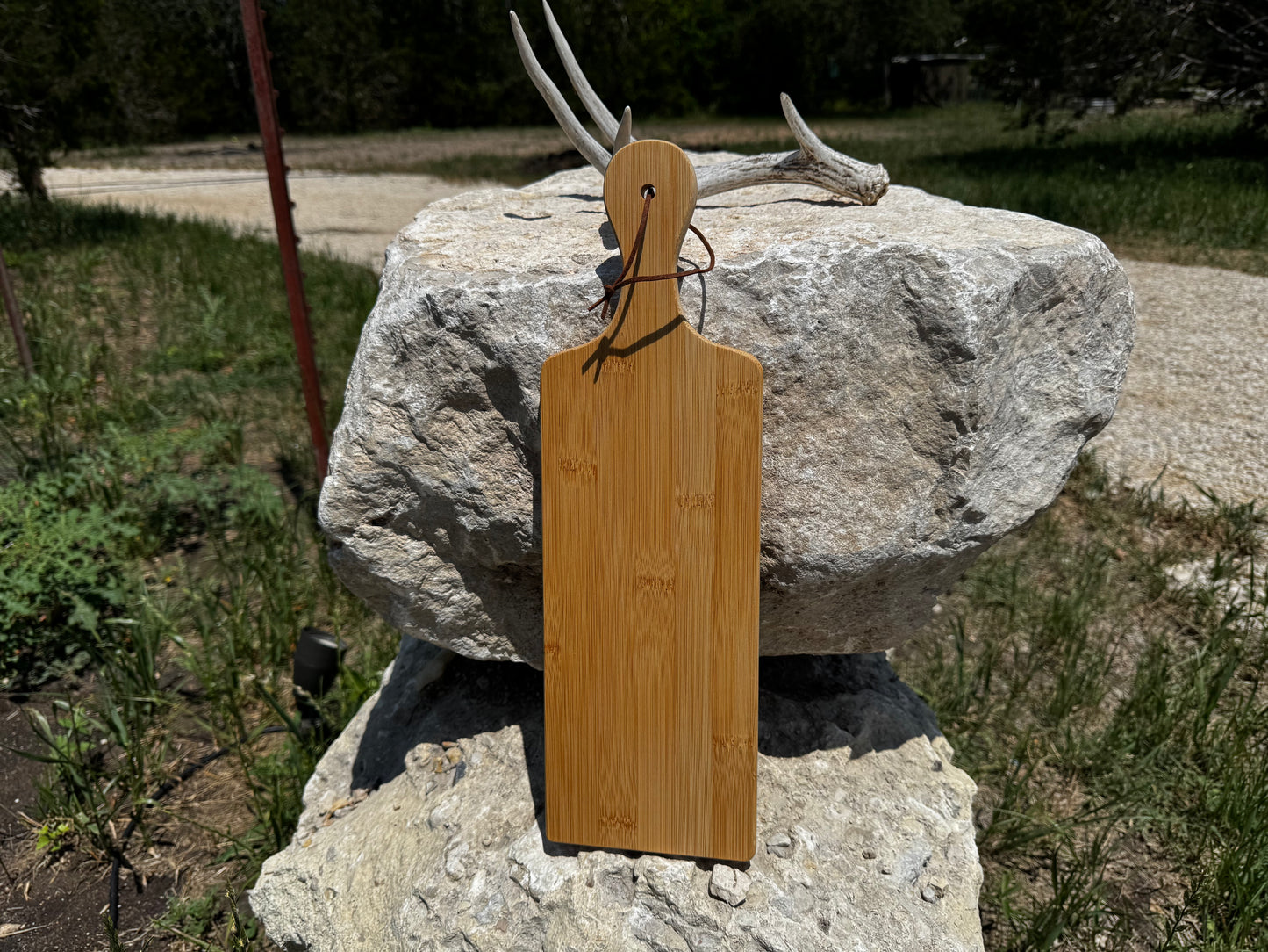 Engraveable Bamboo Charcuterie Board Paddle Style Handle